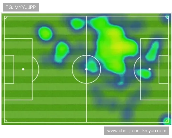 巴塞罗那左路连续前插构成巨大压制效果