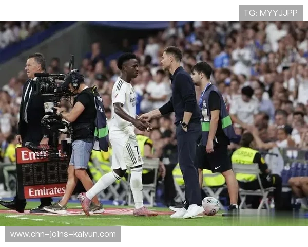 皇马球员老化问题严重,新援表现需要更多时间融入,皇马过往球员 皇马球员老化问题严重,新援表现需要更多时间融入,皇马过往球员