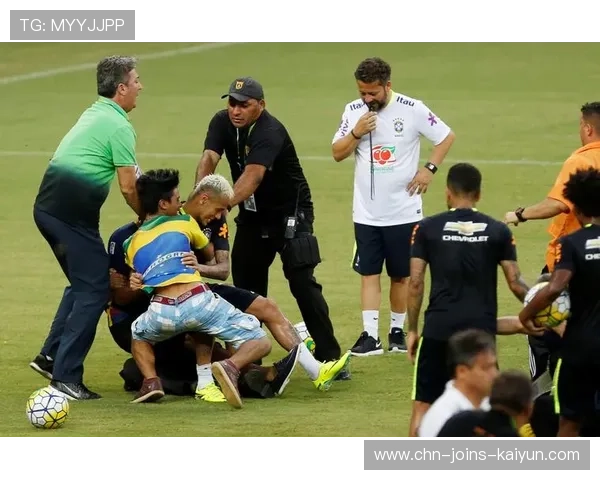 内马尔突然在社媒放送一段教学舞步,球迷争相模仿 内马尔突然在社媒放送一段教学舞步,球迷争相模仿