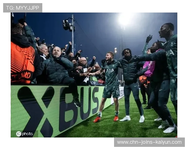 曼联全力备战，争四关键战对决热刺