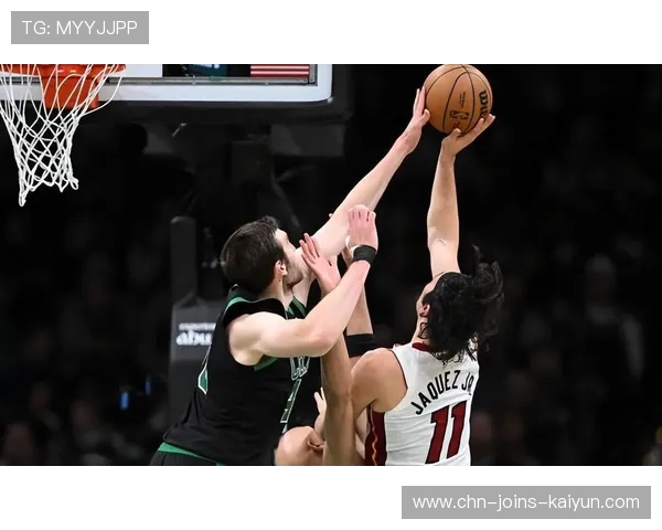 热火球队氛围稳定,板凳深度成为胜率利器 热火球队氛围稳定,板凳深度成为胜率利器