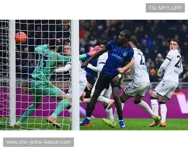 泽林斯基弧顶起脚轰出世界波直挂死角，助国际米兰锁定胜局